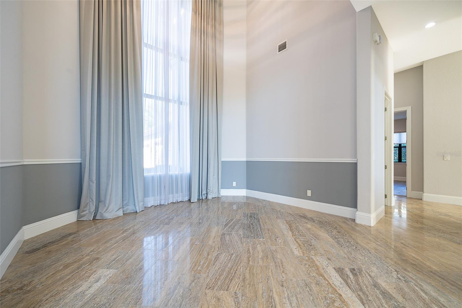 Image 15 of 71 For 4012 Isabella Circle