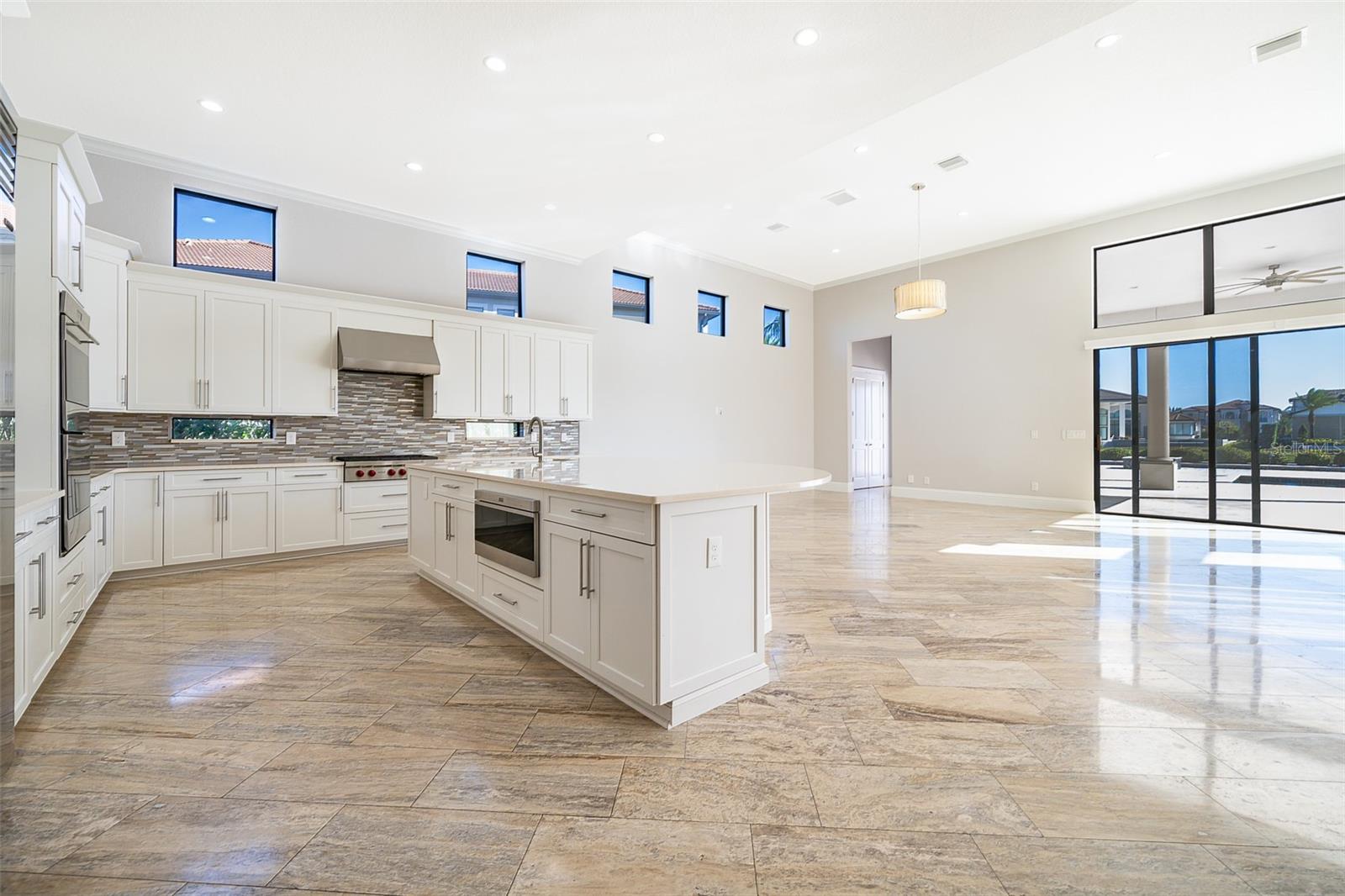 Image 18 of 71 For 4012 Isabella Circle