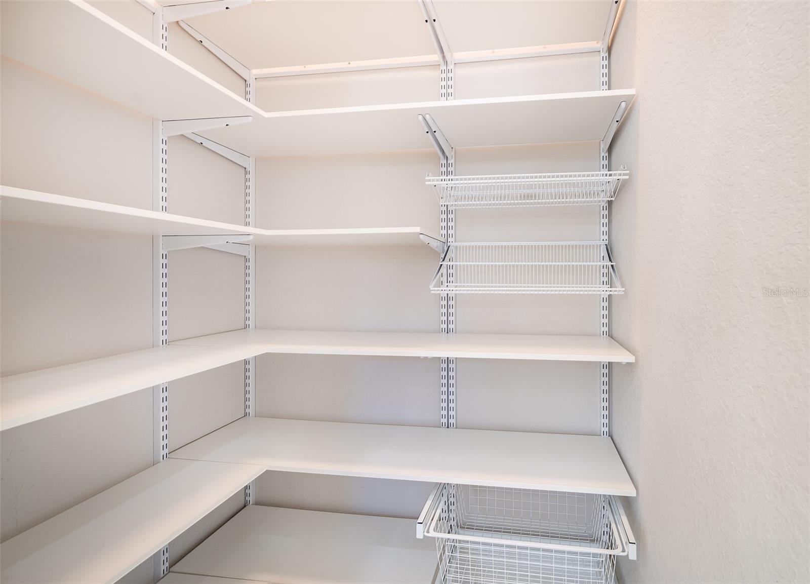 Image 28 of 71 For 4012 Isabella Circle