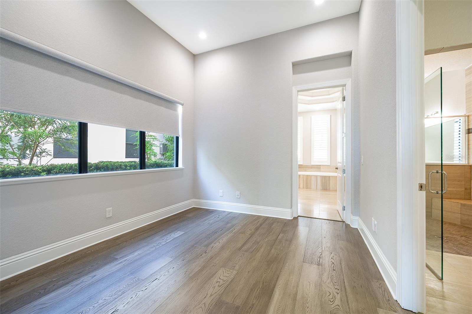 Image 36 of 71 For 4012 Isabella Circle