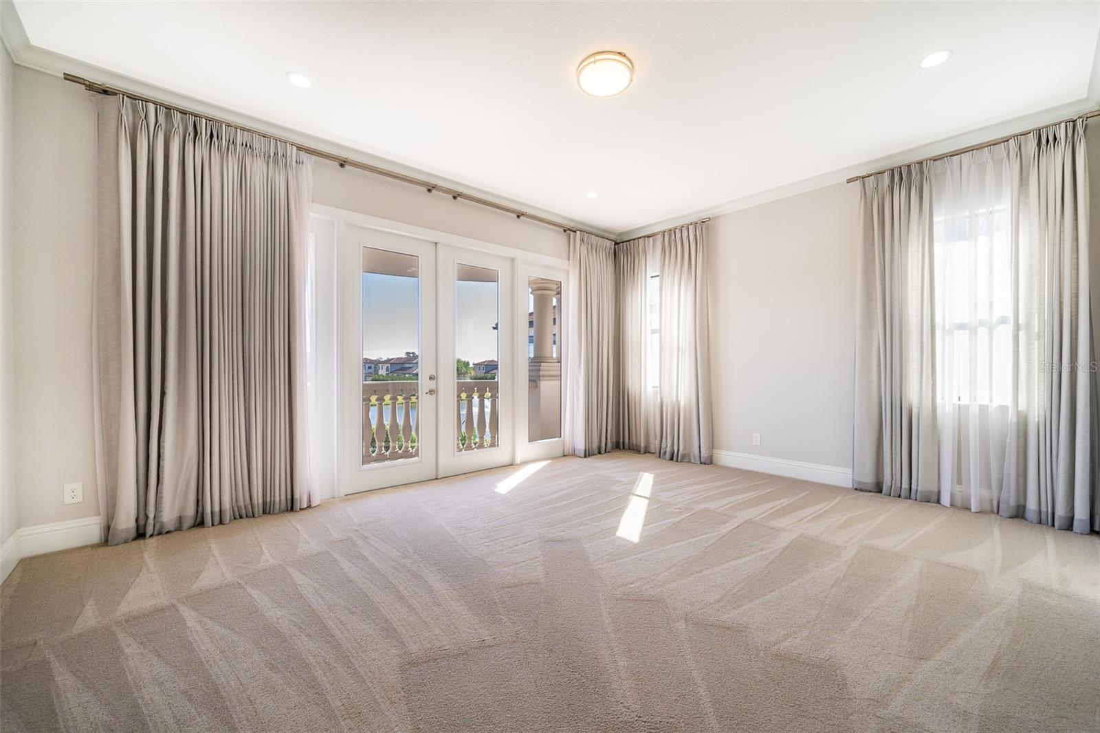 Image 54 of 71 For 4012 Isabella Circle