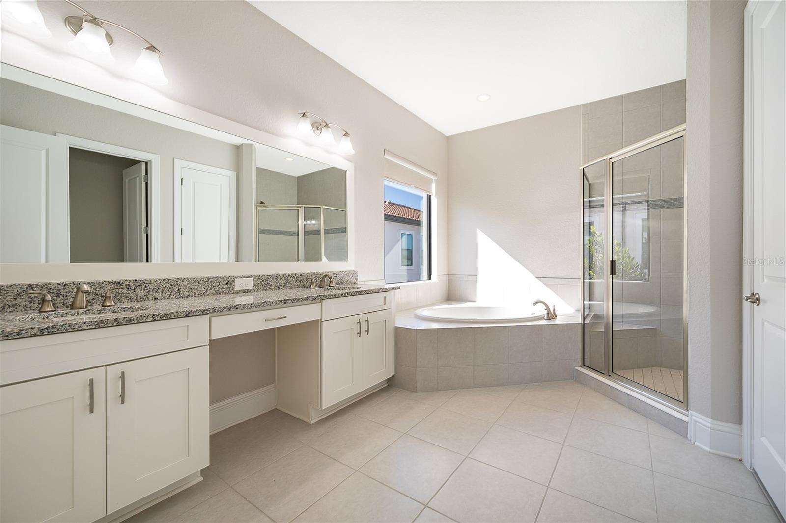 Image 55 of 71 For 4012 Isabella Circle