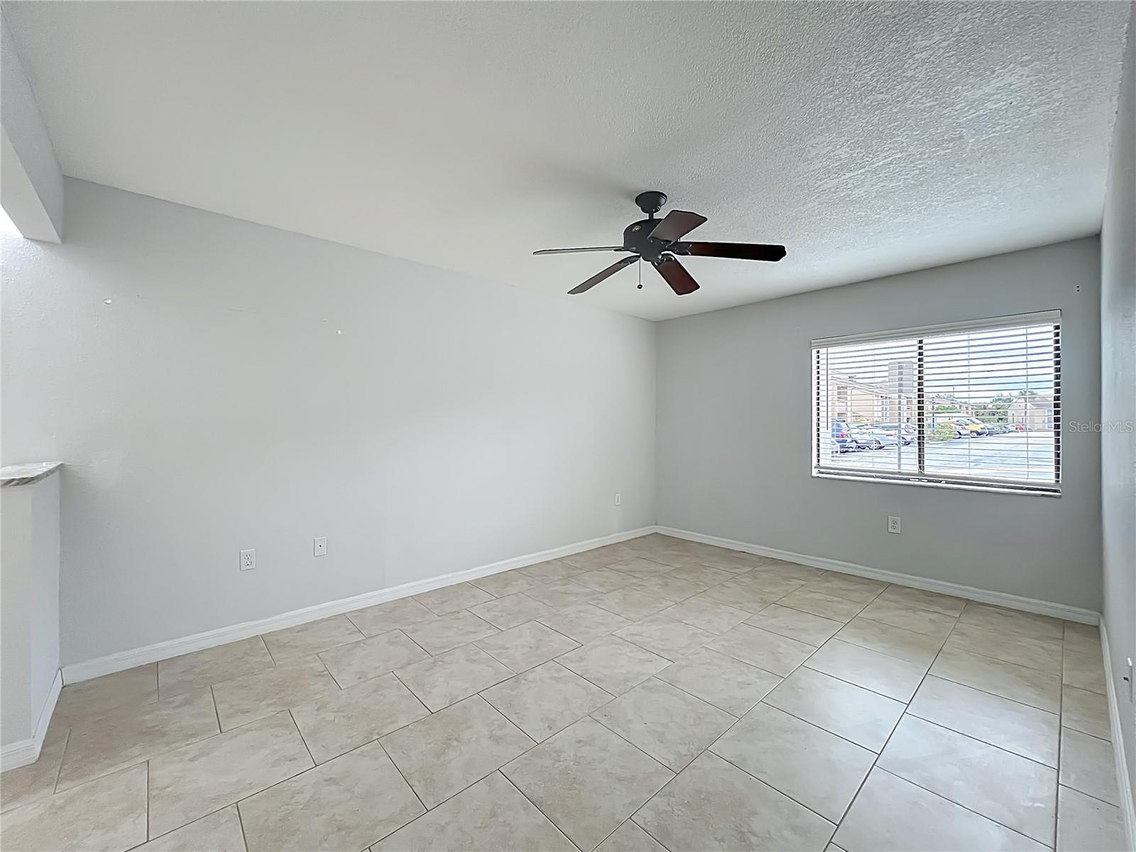 Image 18 of 42 For 5249 Vineland Road