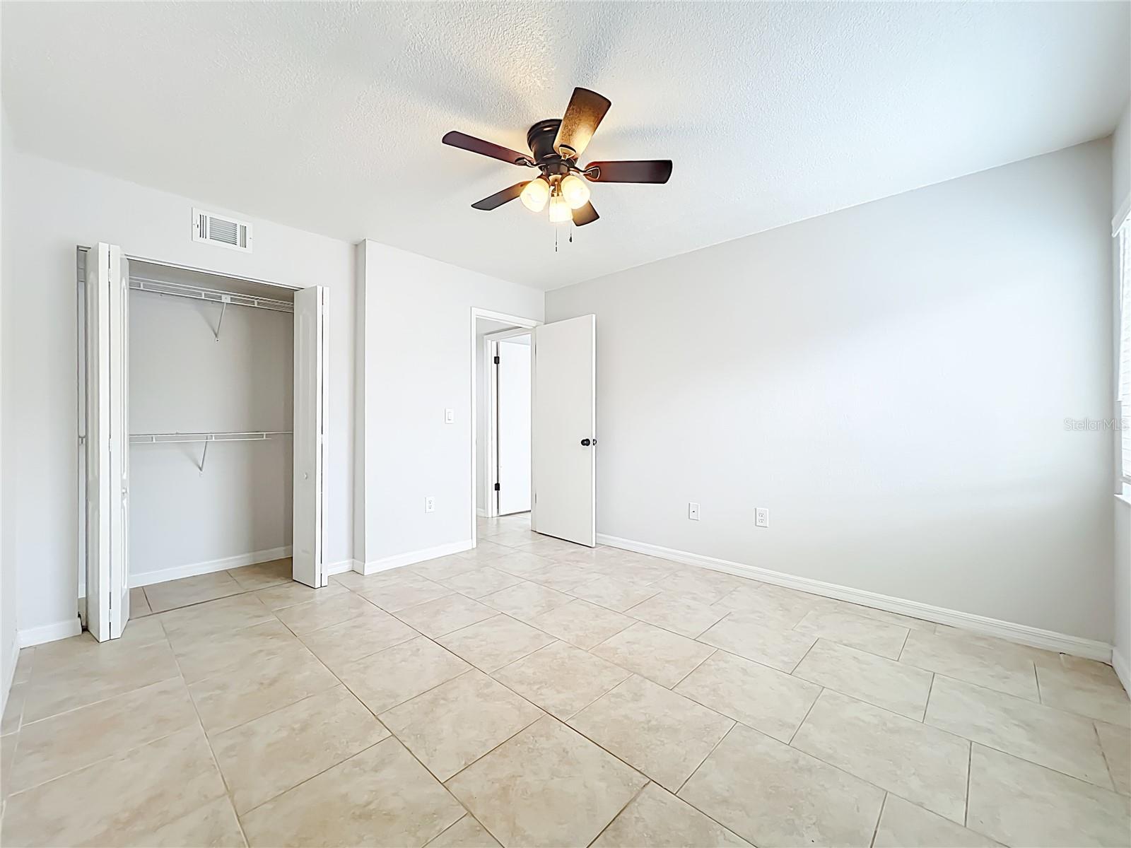 Image 30 of 42 For 5249 Vineland Road