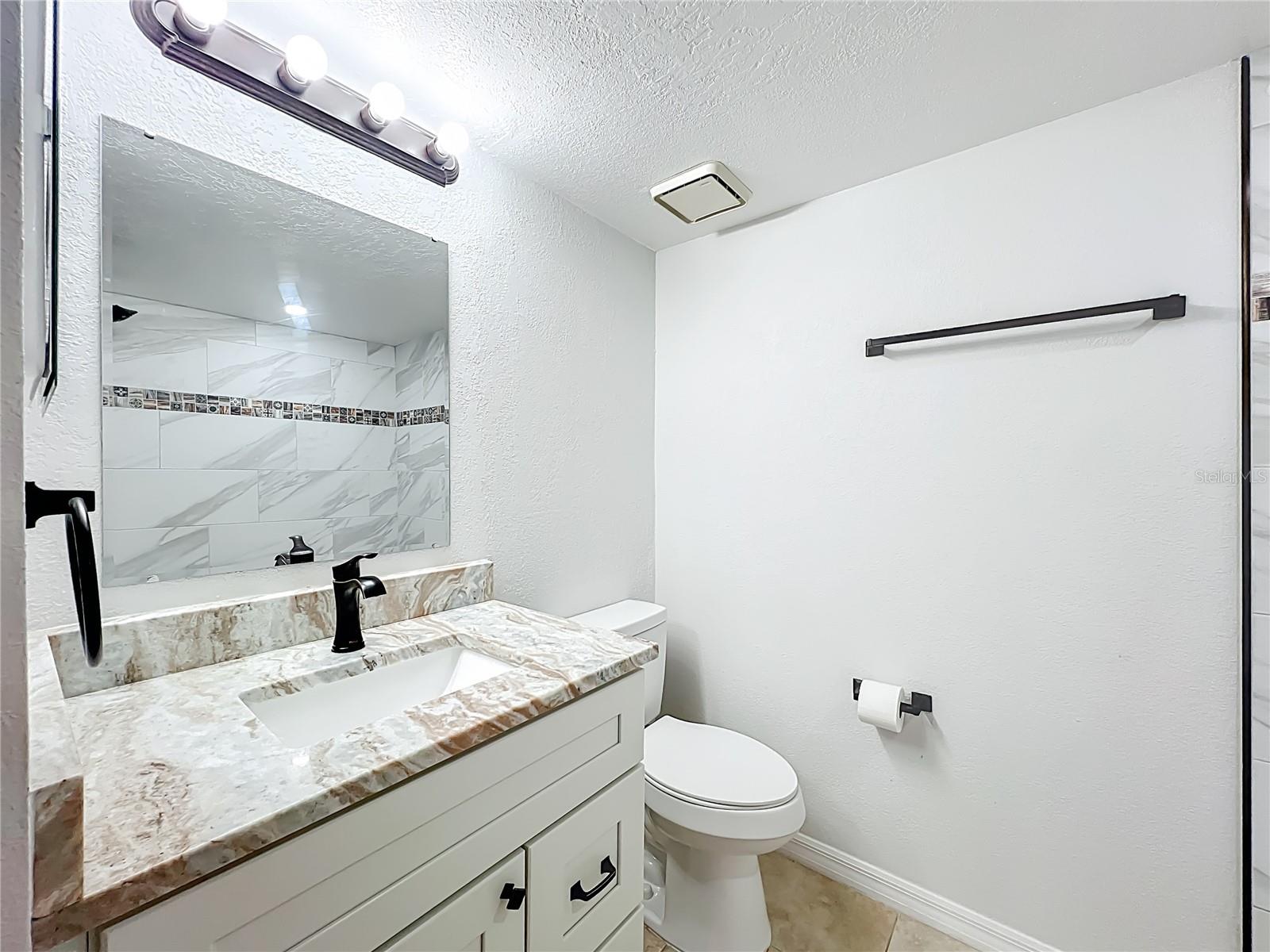 Image 31 of 42 For 5249 Vineland Road