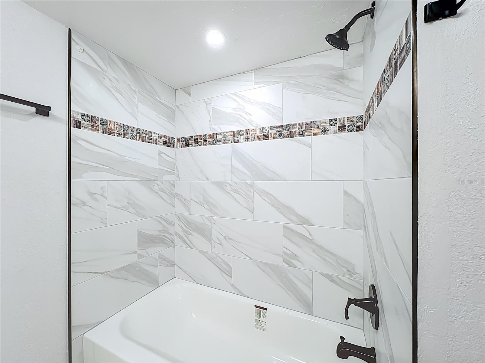 Image 33 of 42 For 5249 Vineland Road