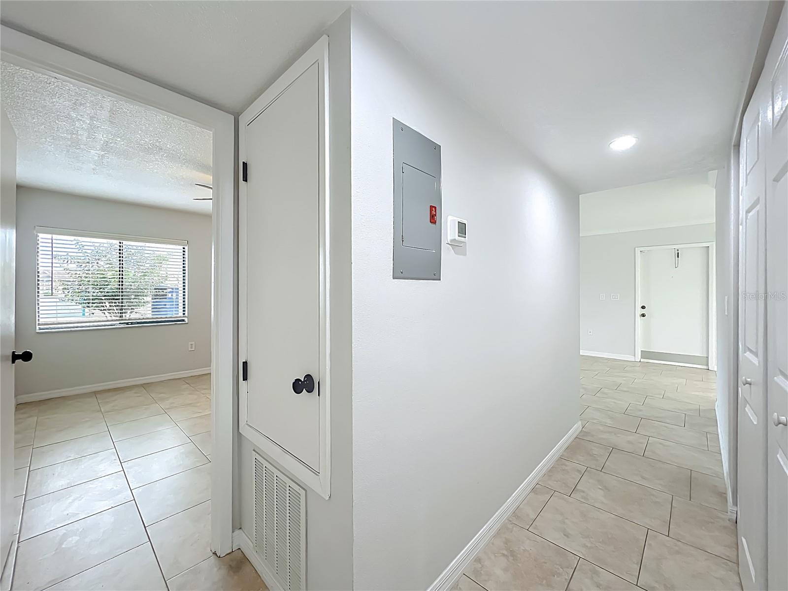 Image 34 of 42 For 5249 Vineland Road