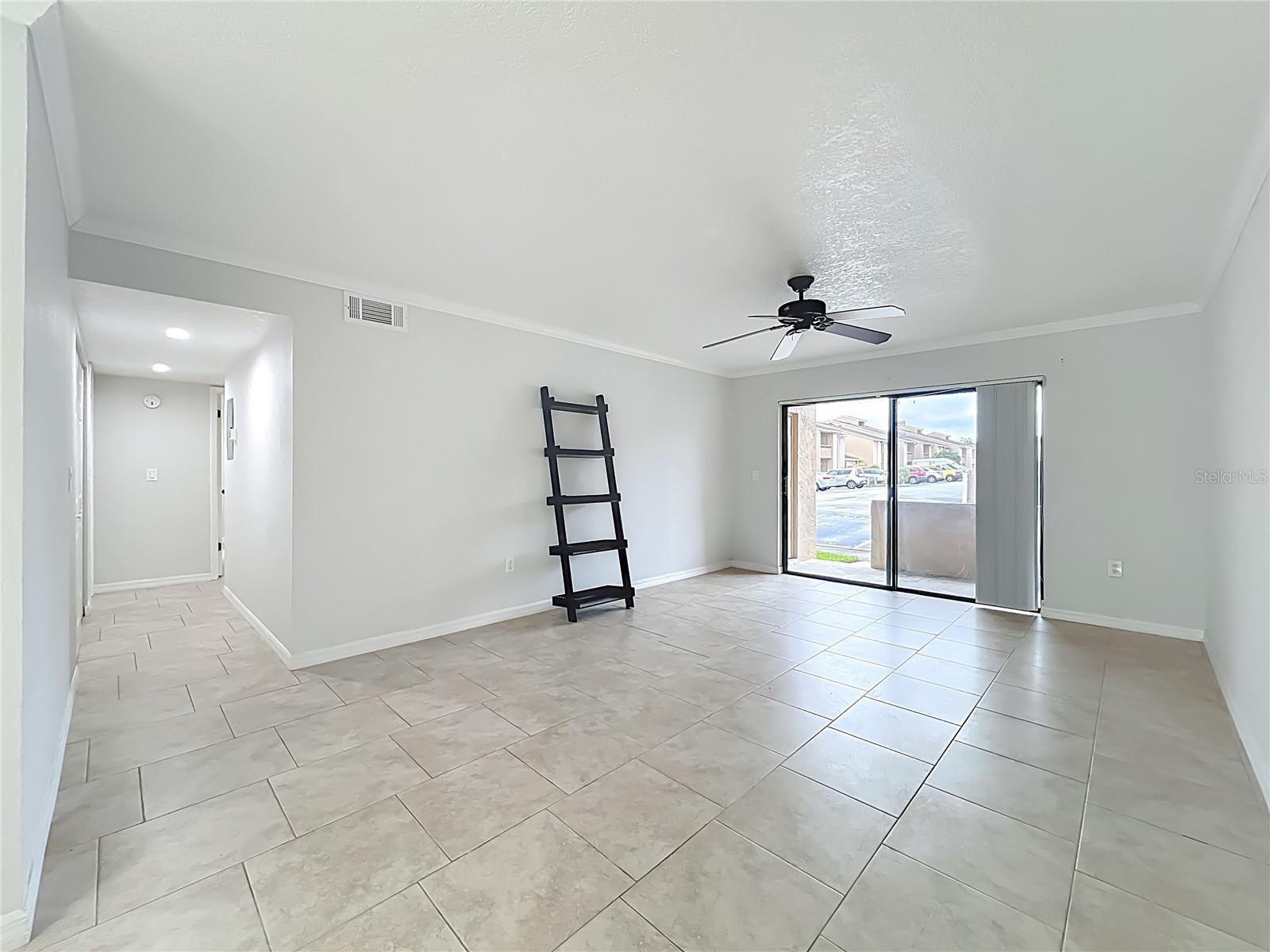 Image 6 of 42 For 5249 Vineland Road