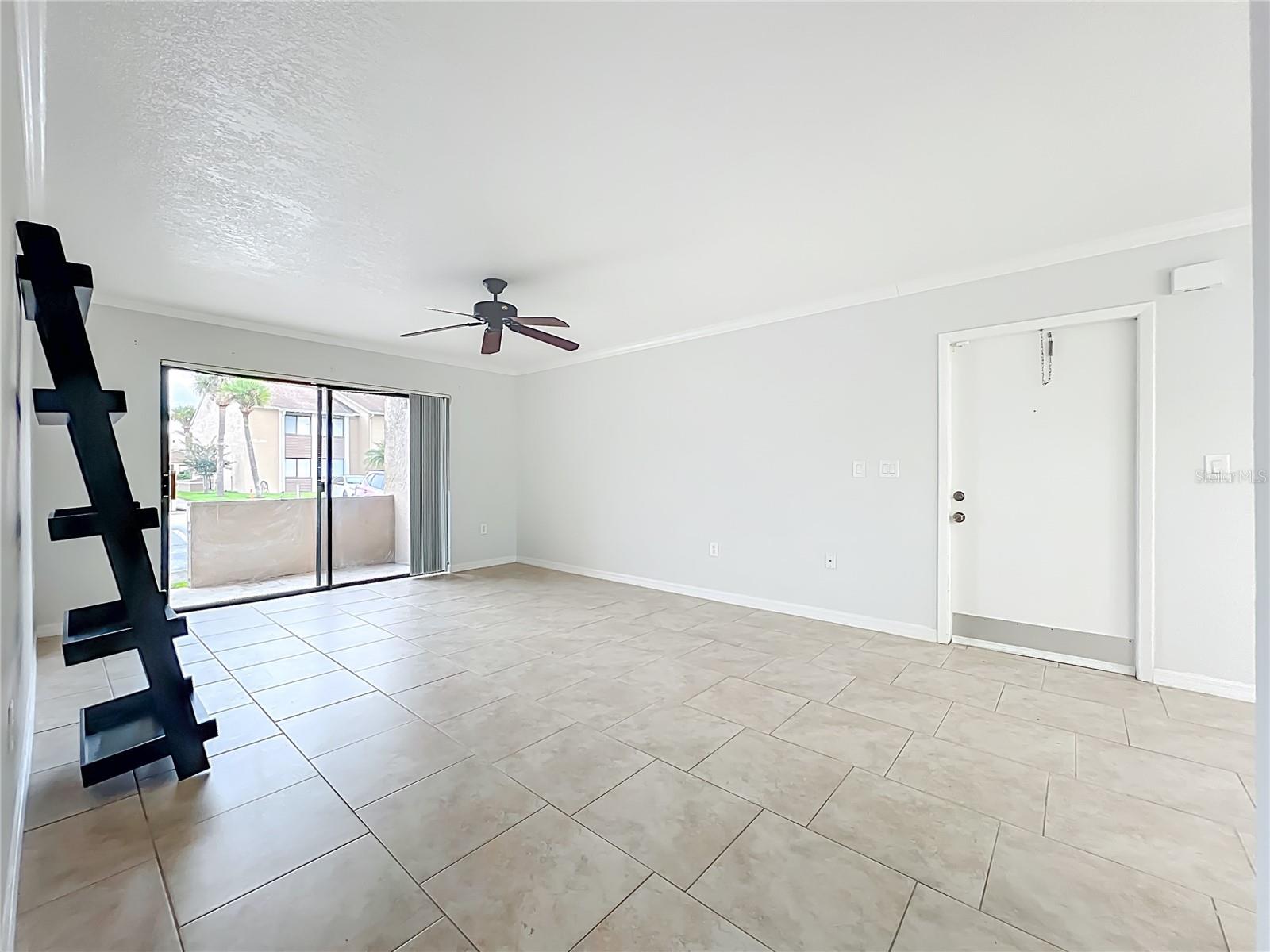 Image 7 of 42 For 5249 Vineland Road