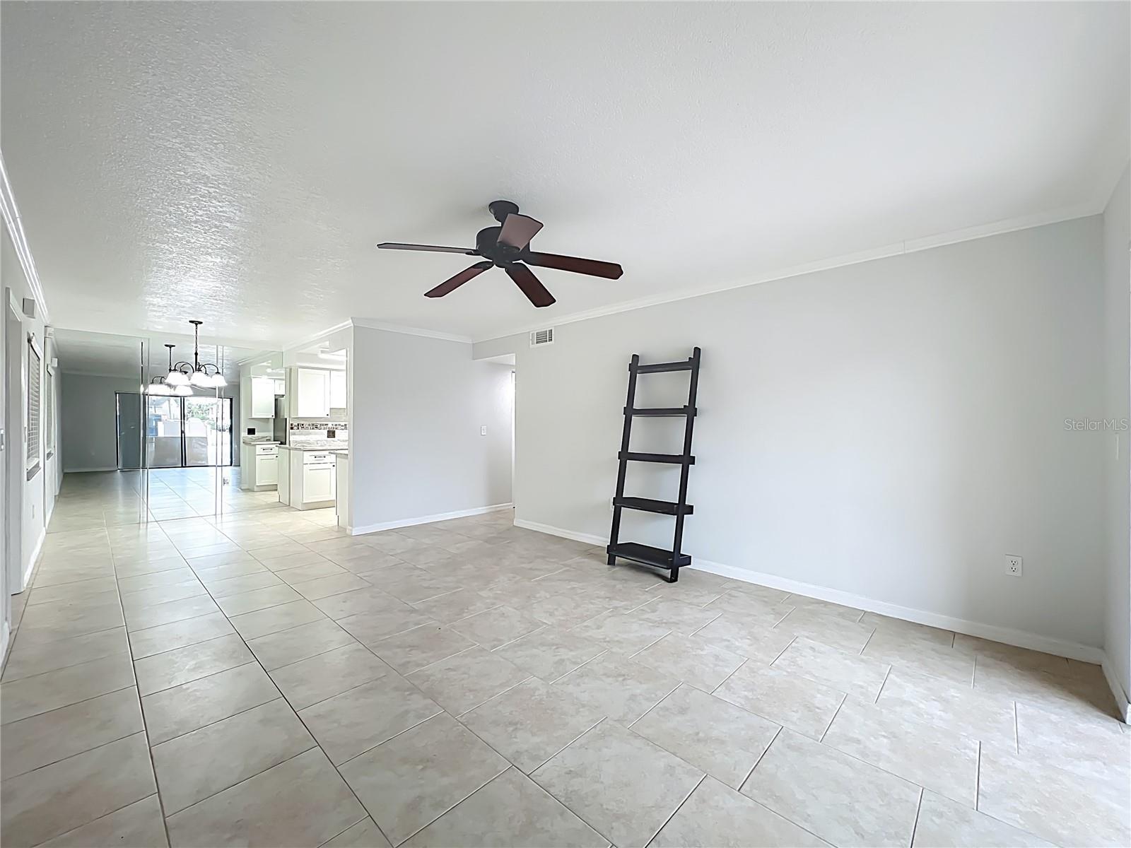 Image 9 of 42 For 5249 Vineland Road