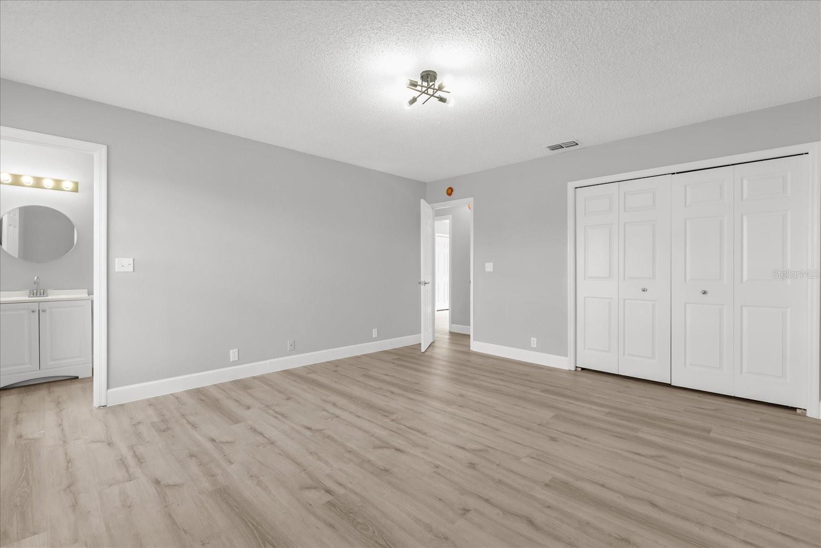 Image 11 of 26 For 348 Jacksonville Court