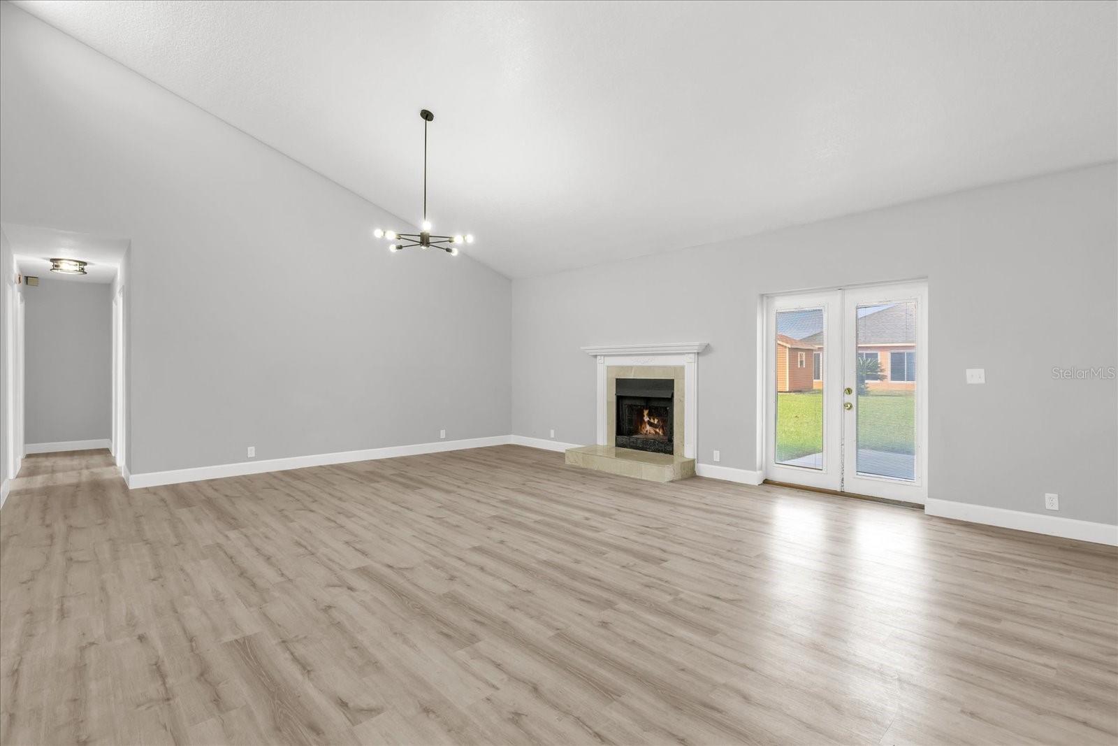 Image 5 of 26 For 348 Jacksonville Court