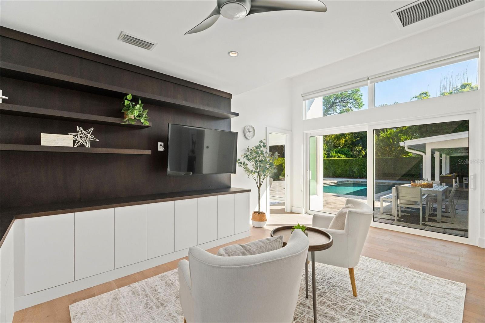 Image 20 of 59 For 1513 Nottingham Street