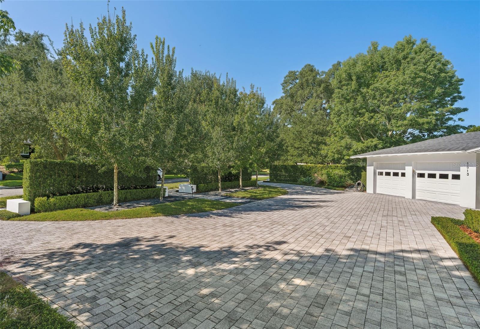 Image 3 of 59 For 1513 Nottingham Street