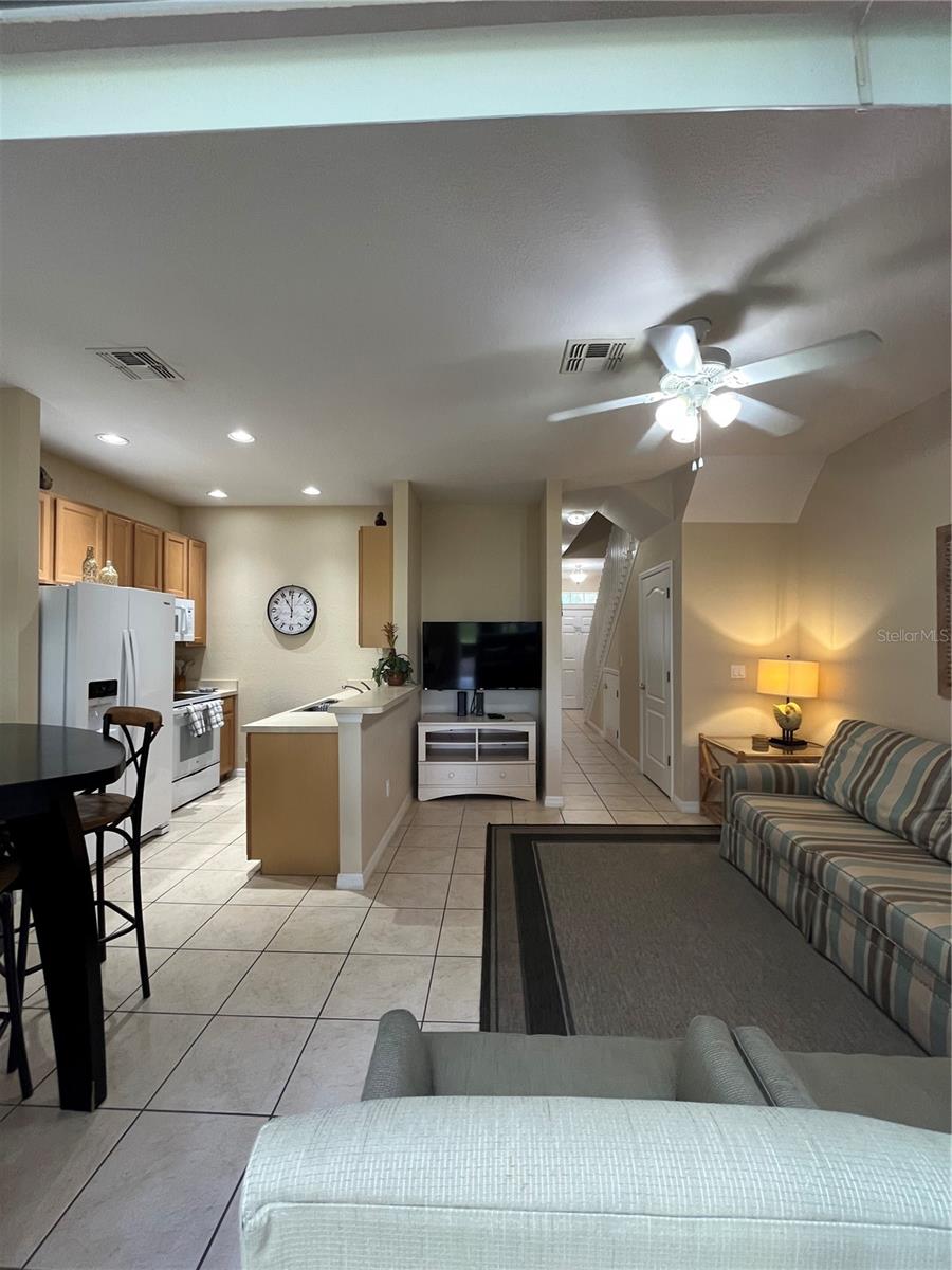 Image 11 of 49 For 2459 Caravelle Circle