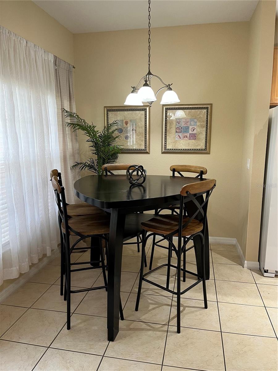 Image 13 of 49 For 2459 Caravelle Circle