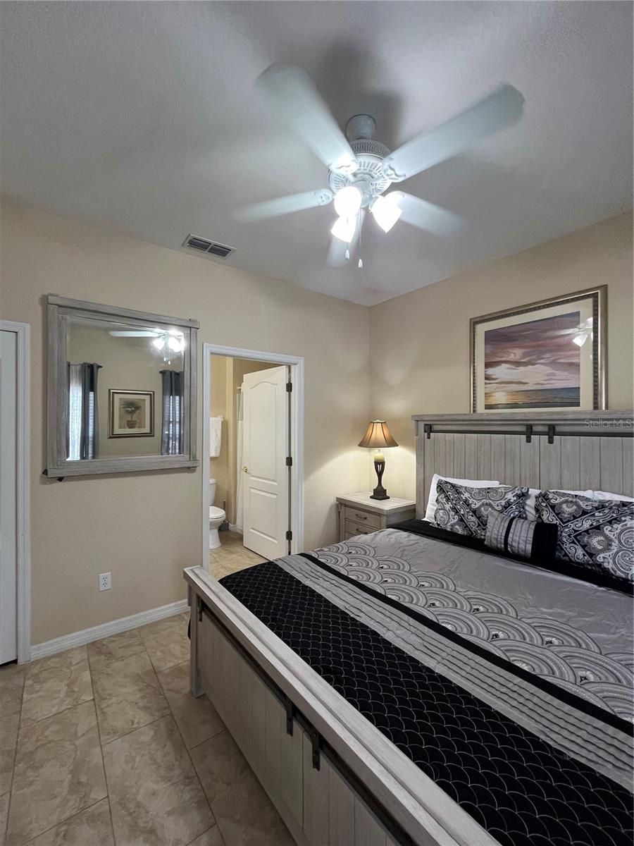 Image 18 of 49 For 2459 Caravelle Circle