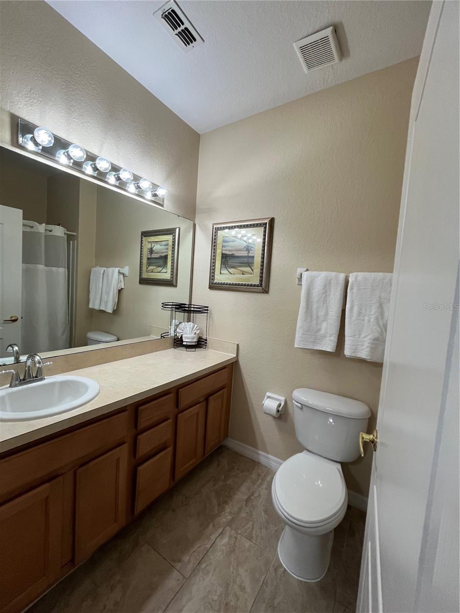 Image 23 of 49 For 2459 Caravelle Circle