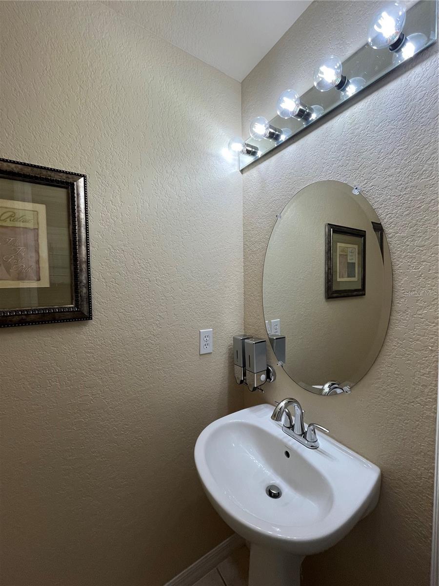 Image 26 of 49 For 2459 Caravelle Circle