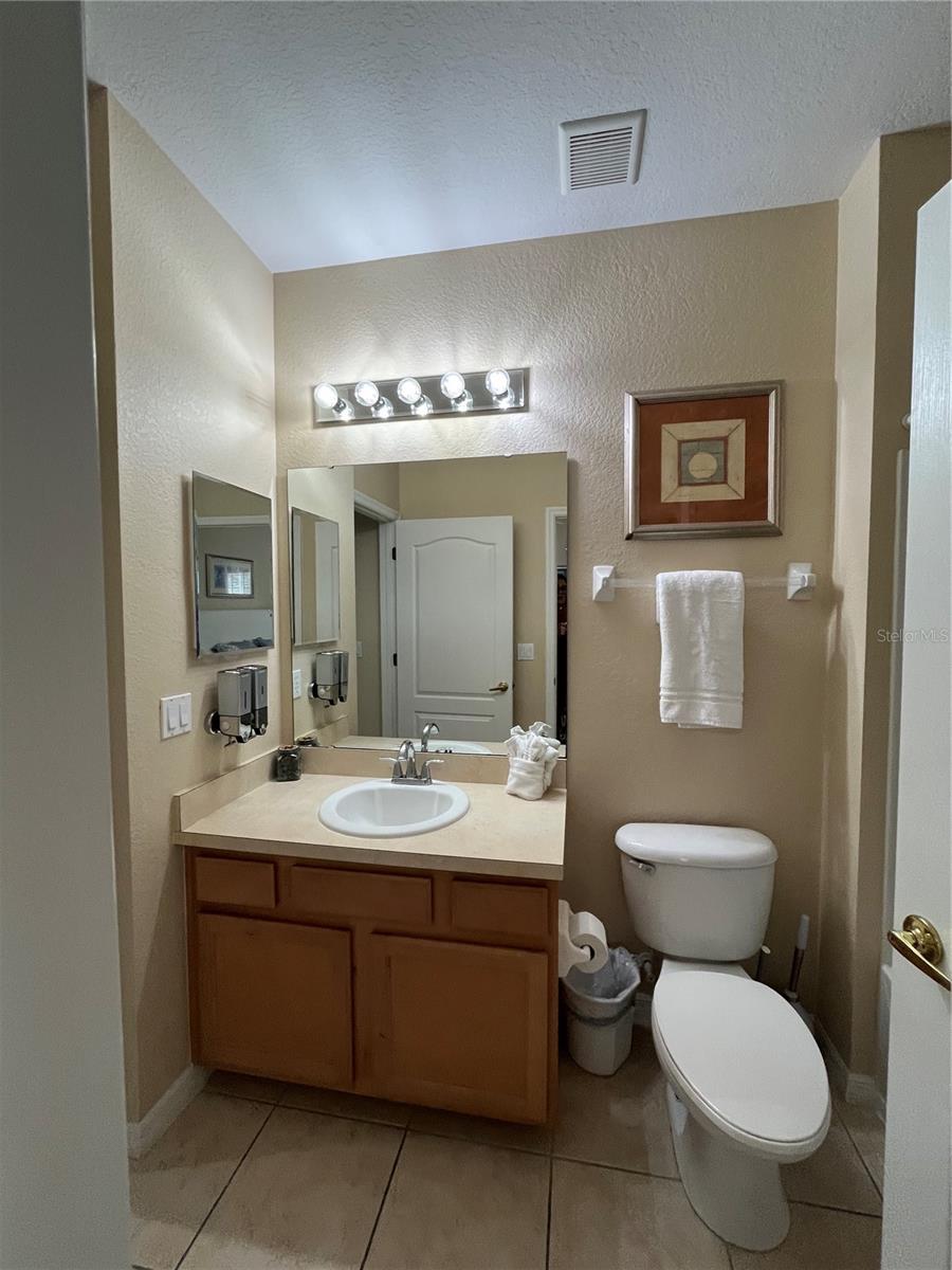 Image 34 of 49 For 2459 Caravelle Circle