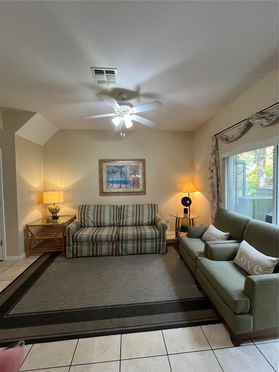 Image 5 of 49 For 2459 Caravelle Circle