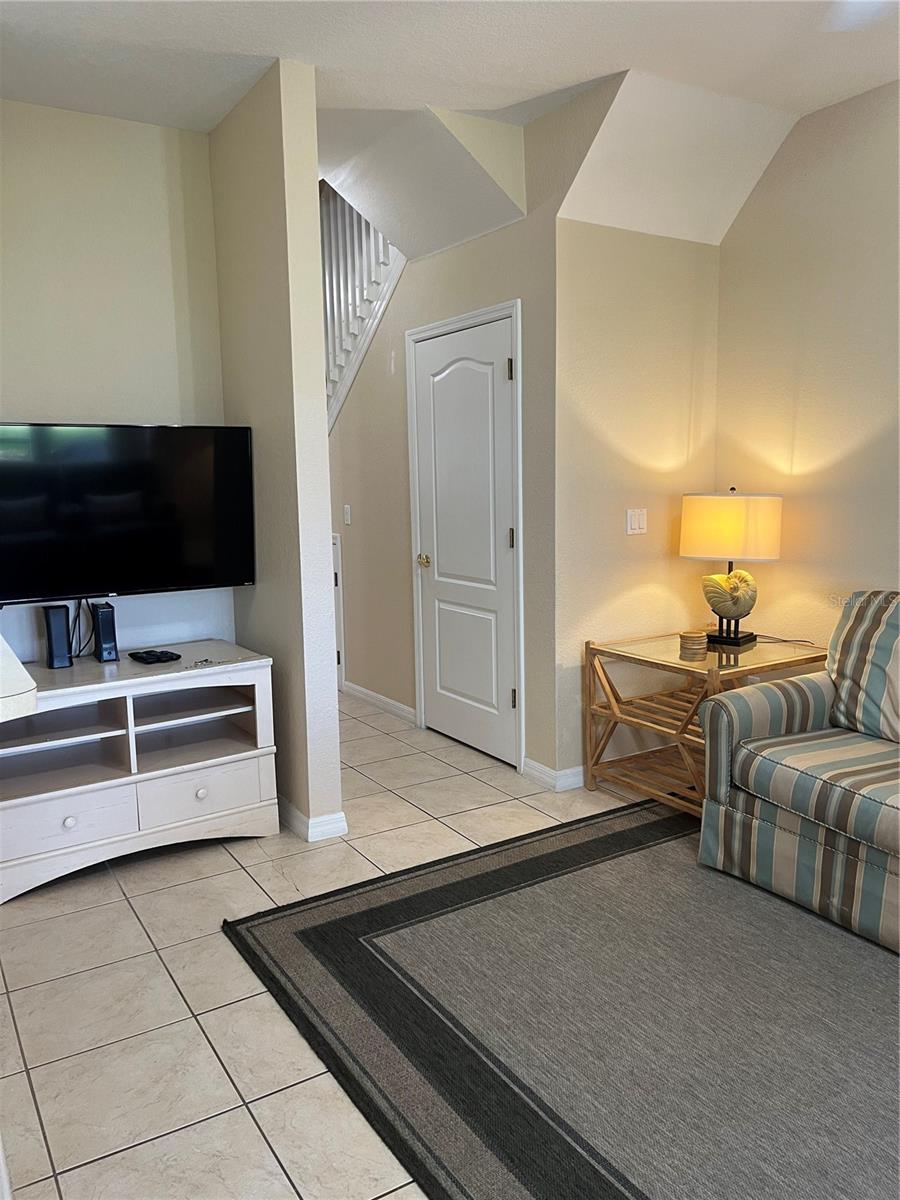 Image 7 of 49 For 2459 Caravelle Circle