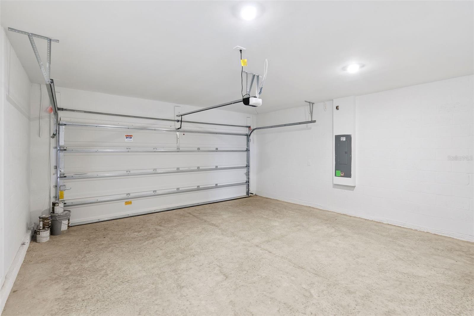 Image 27 of 31 For 7493 Capstone Drive