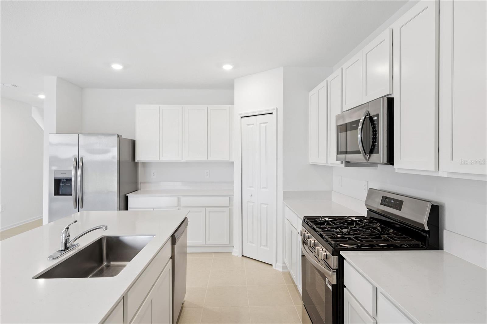 Image 3 of 31 For 7493 Capstone Drive