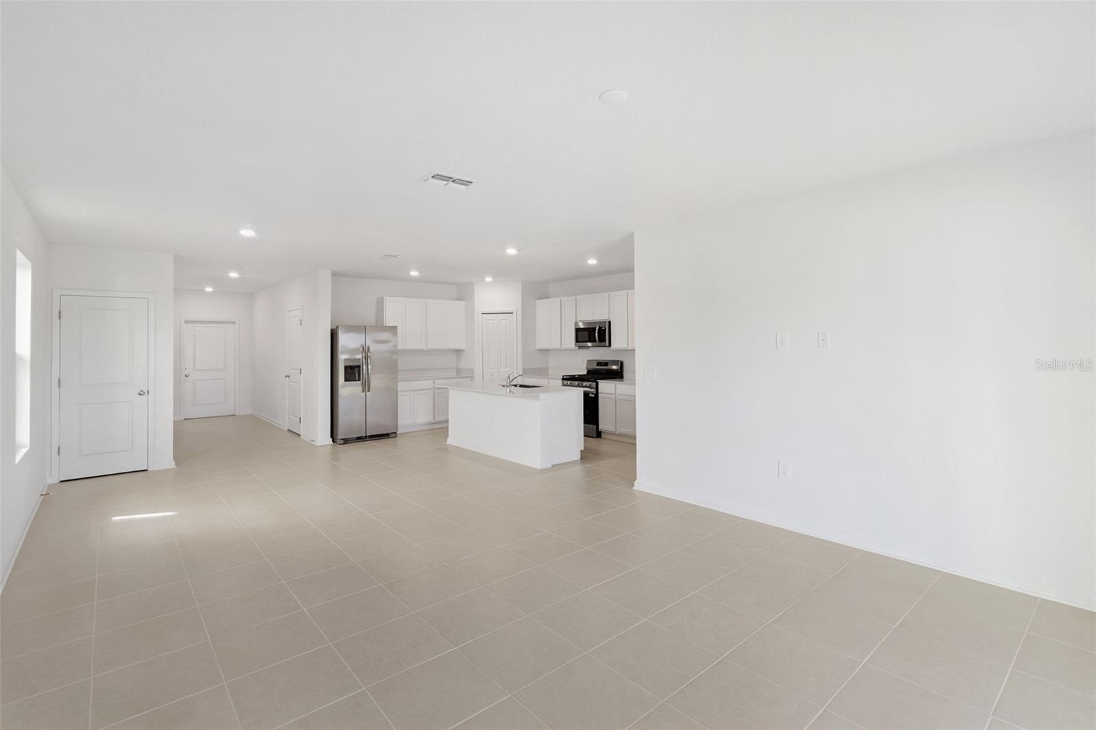 Image 6 of 31 For 7493 Capstone Drive