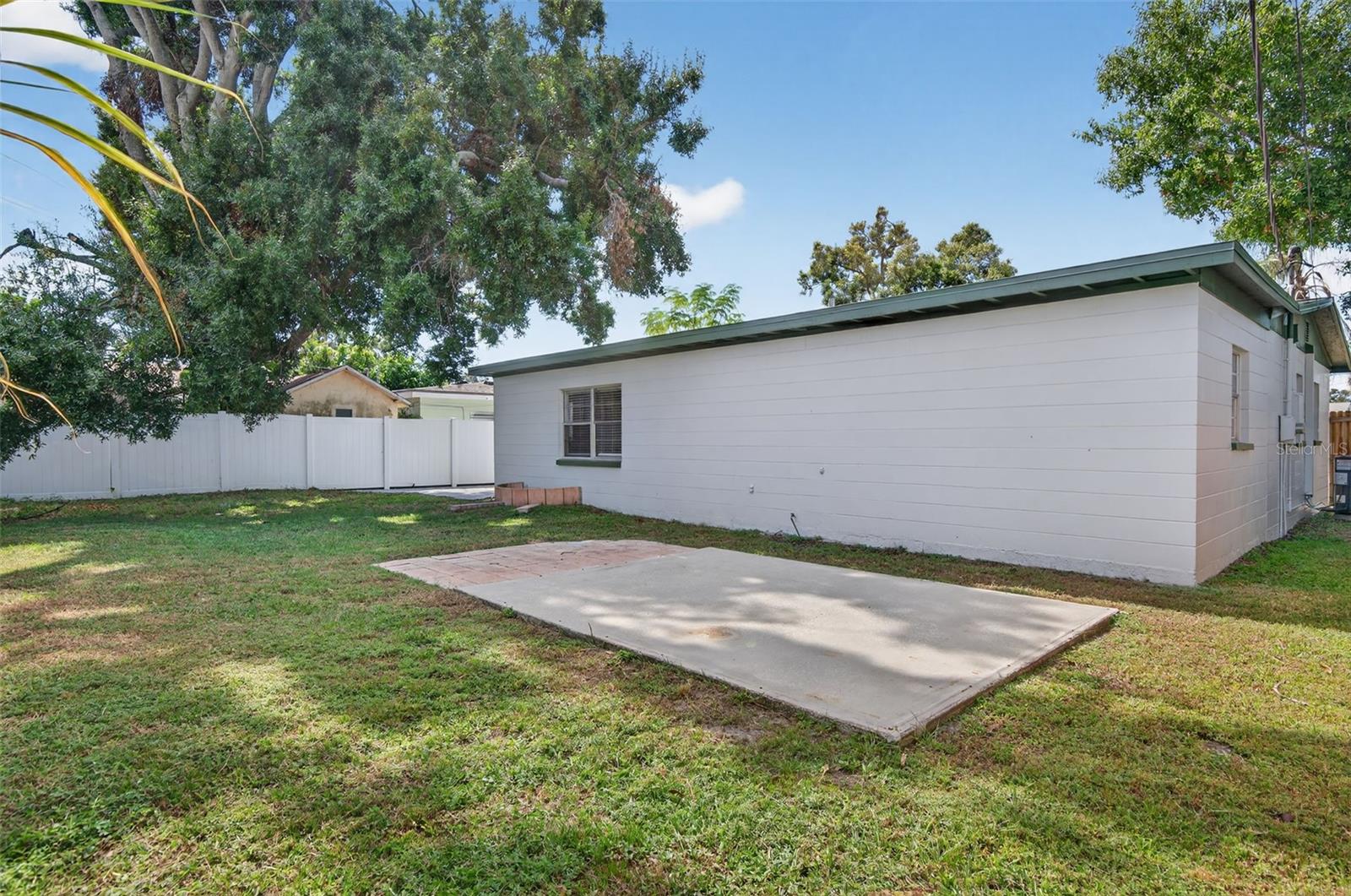 Image 20 of 21 For 4915 Eldorado Drive