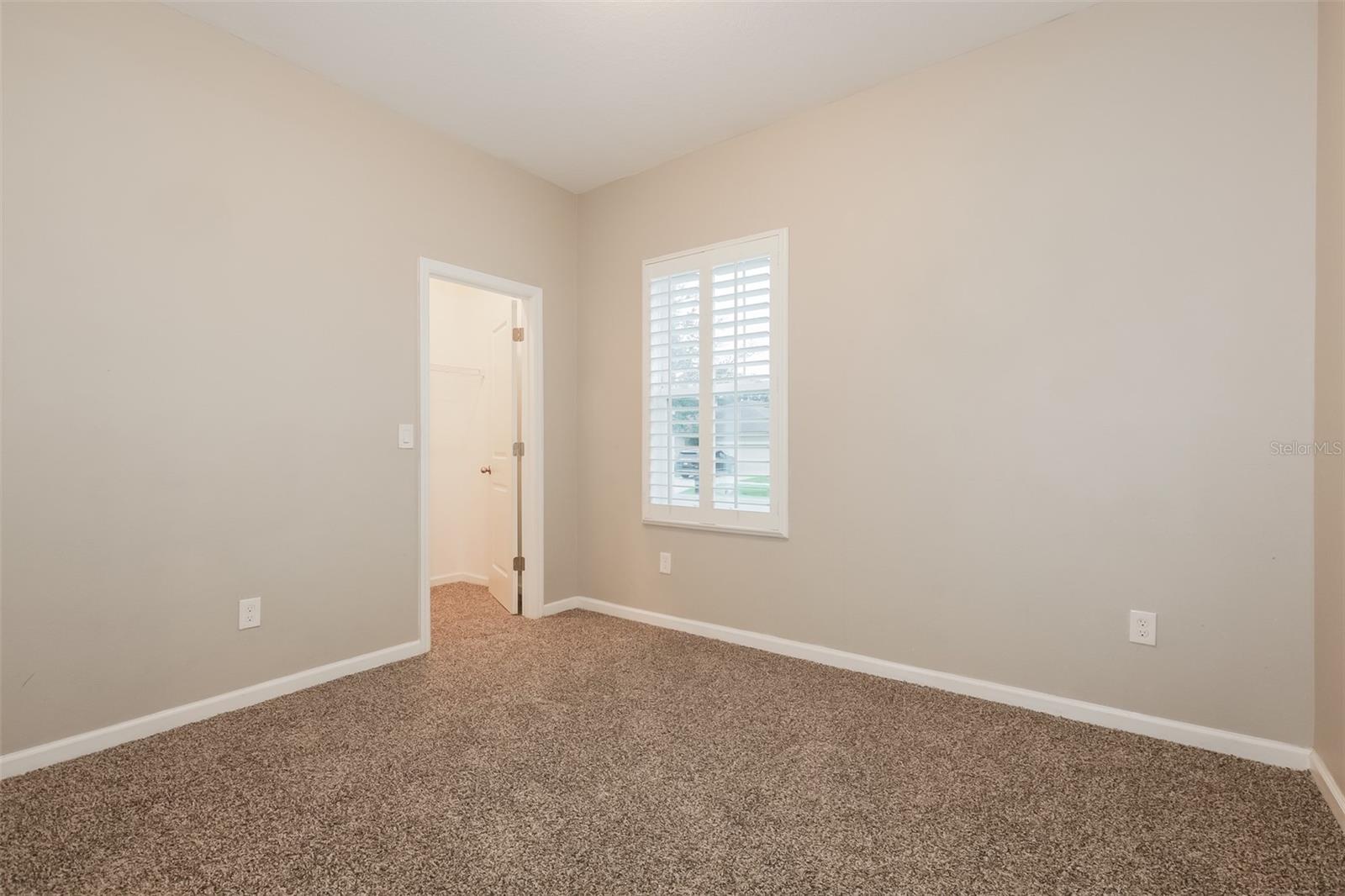 Image 14 of 21 For 730 Garden Oaks Square