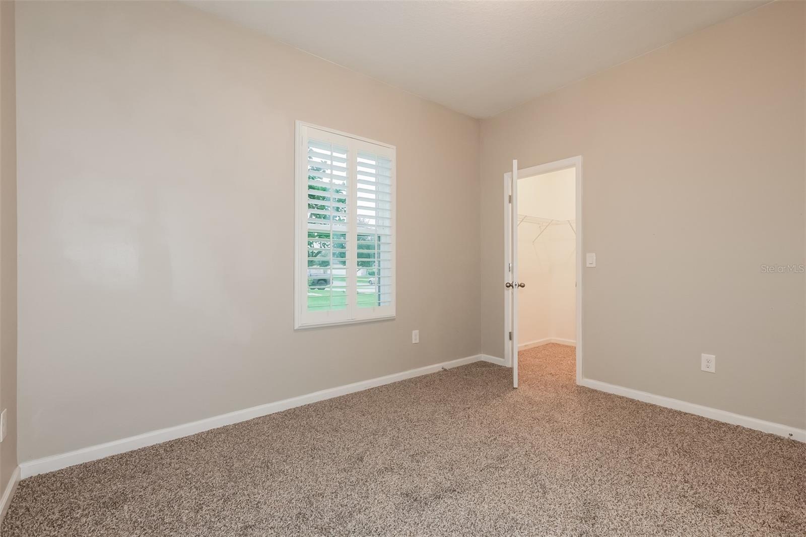 Image 15 of 21 For 730 Garden Oaks Square