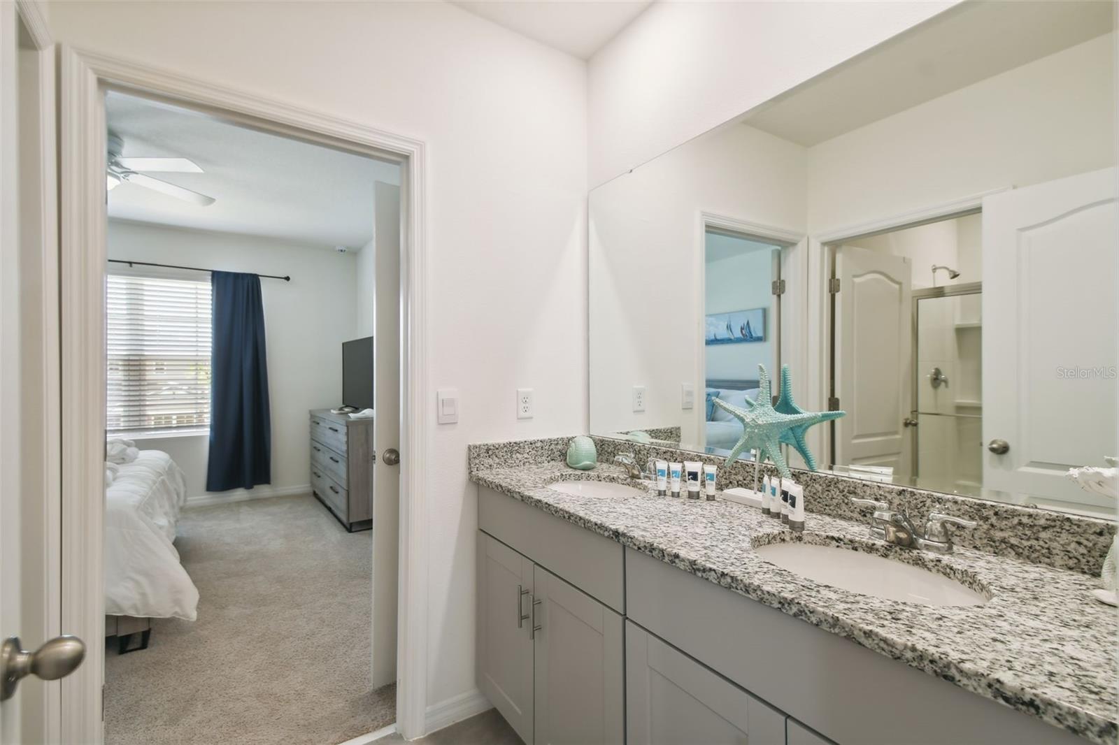 Image 12 of 87 For 7704 Oakmoss Loop