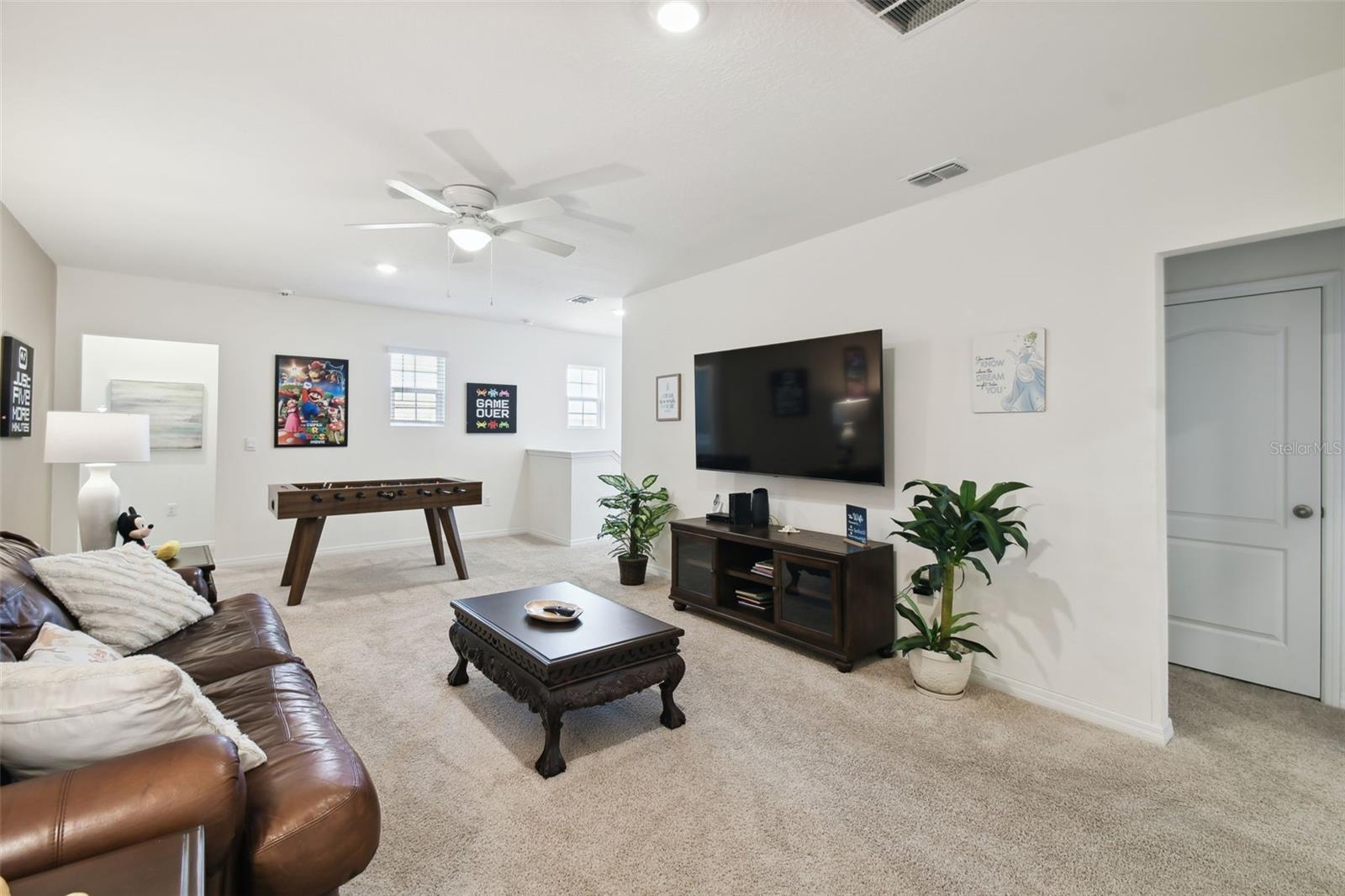 Image 22 of 87 For 7704 Oakmoss Loop