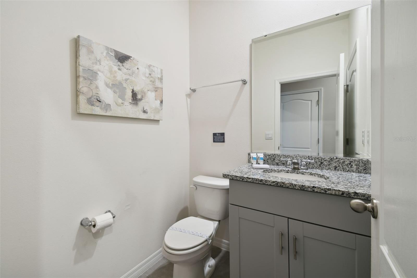 Image 40 of 87 For 7704 Oakmoss Loop