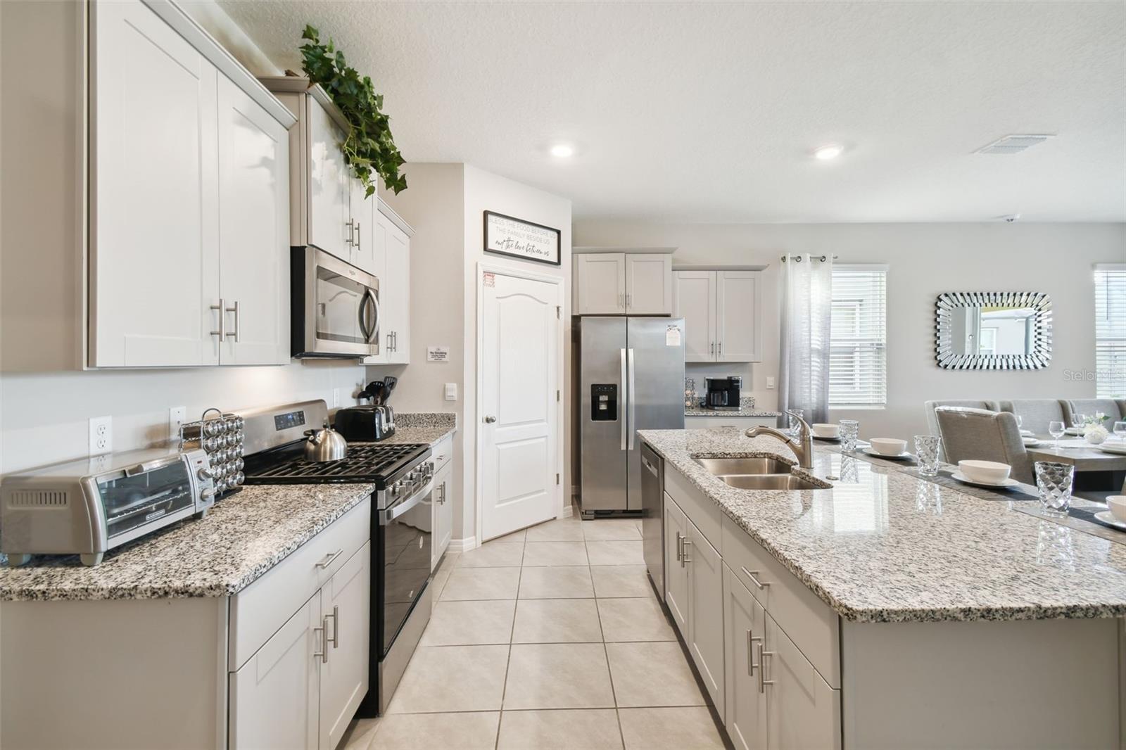 Image 45 of 87 For 7704 Oakmoss Loop