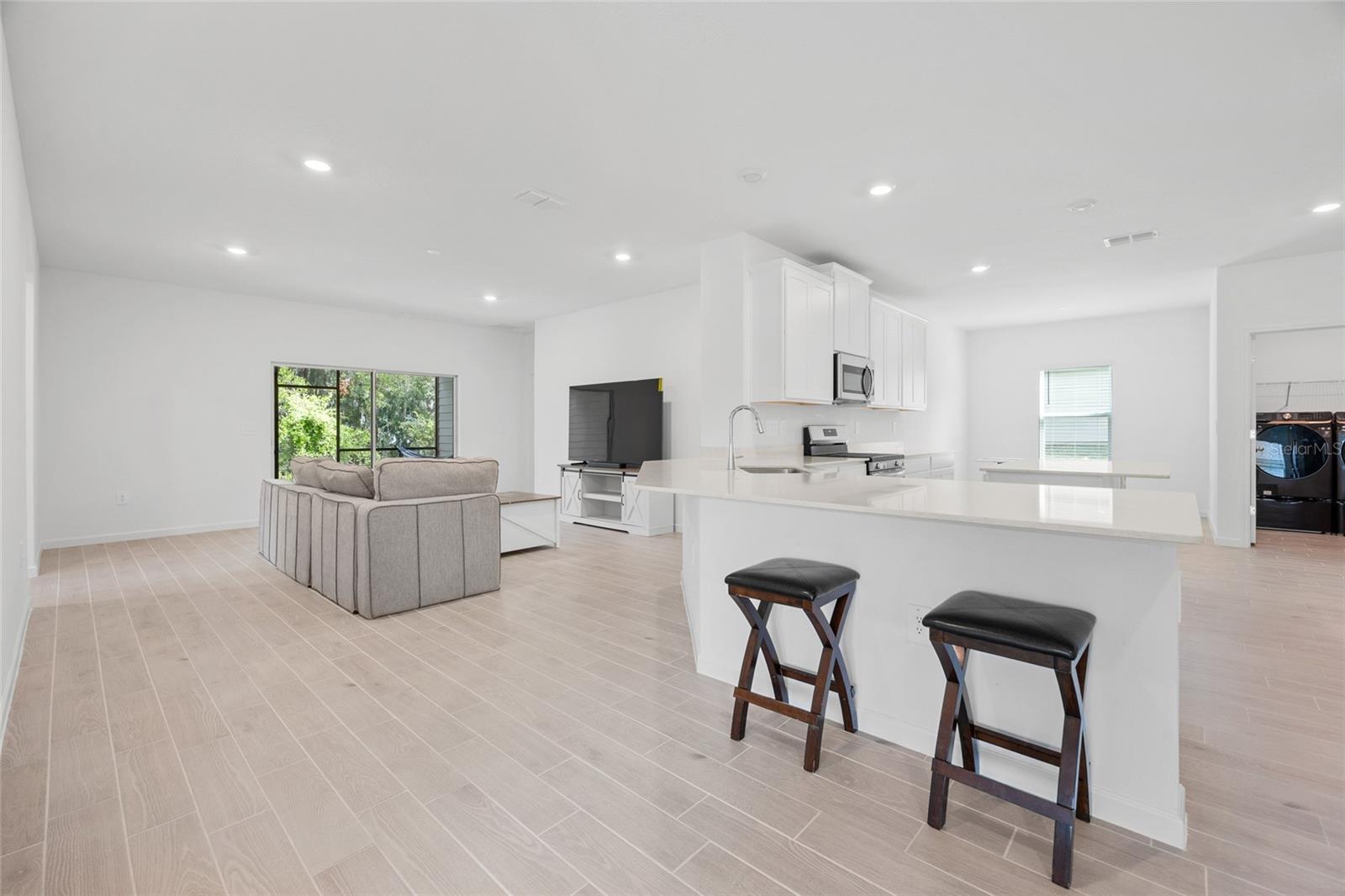 Image 14 of 36 For 19581 77th Place