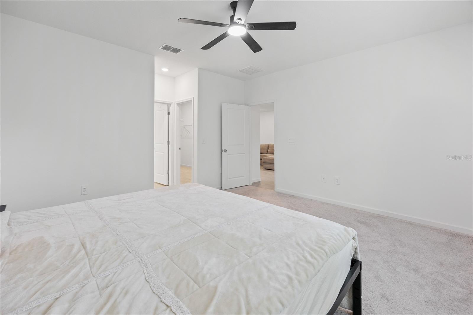 Image 24 of 36 For 19581 77th Place