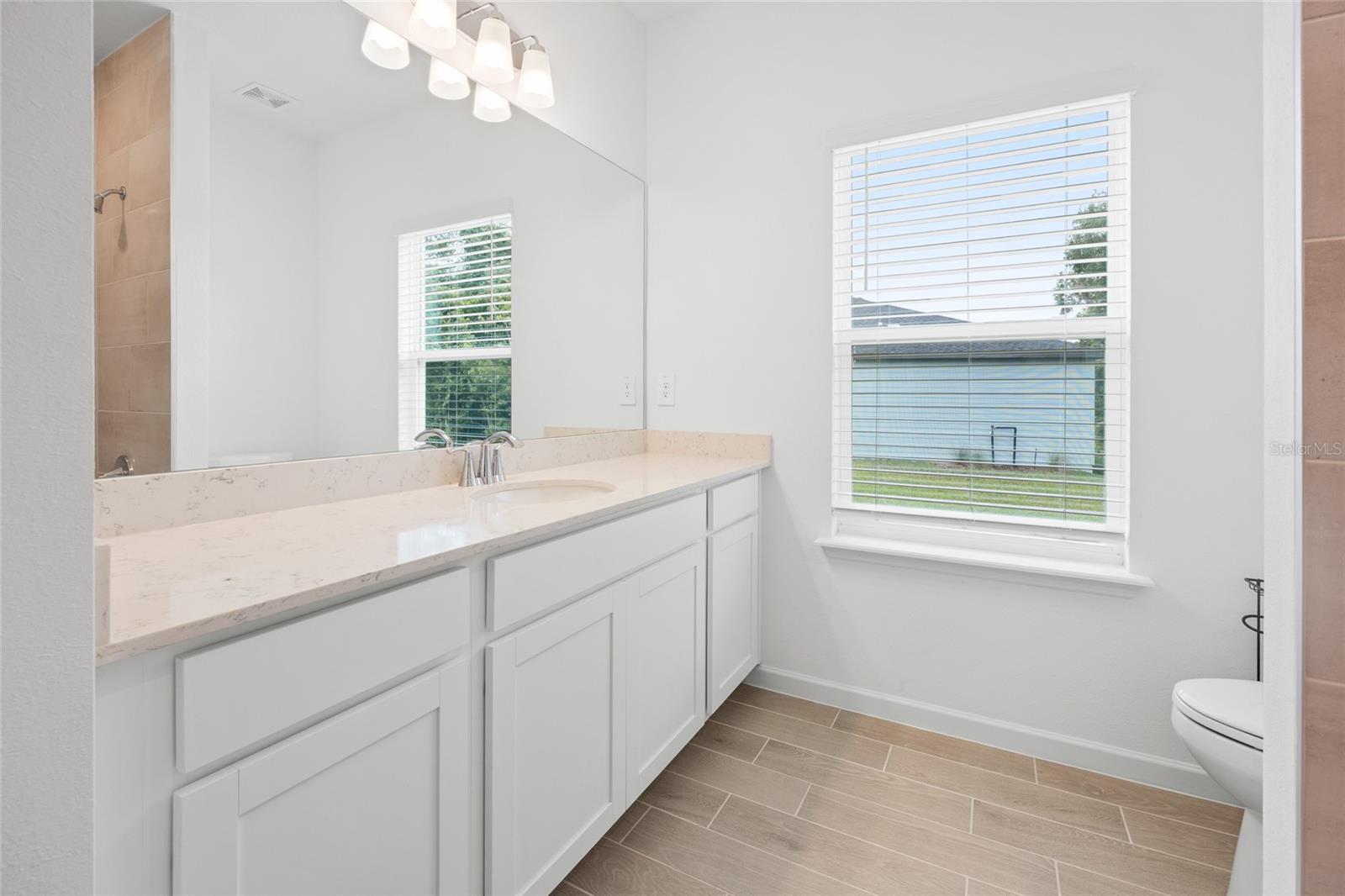 Image 28 of 36 For 19581 77th Place