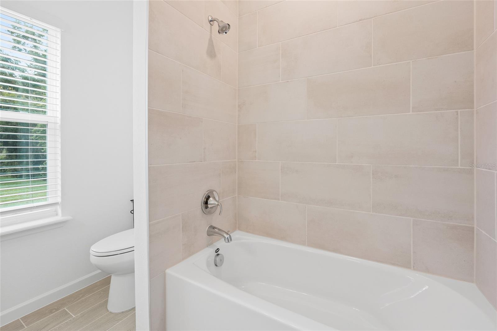 Image 29 of 36 For 19581 77th Place