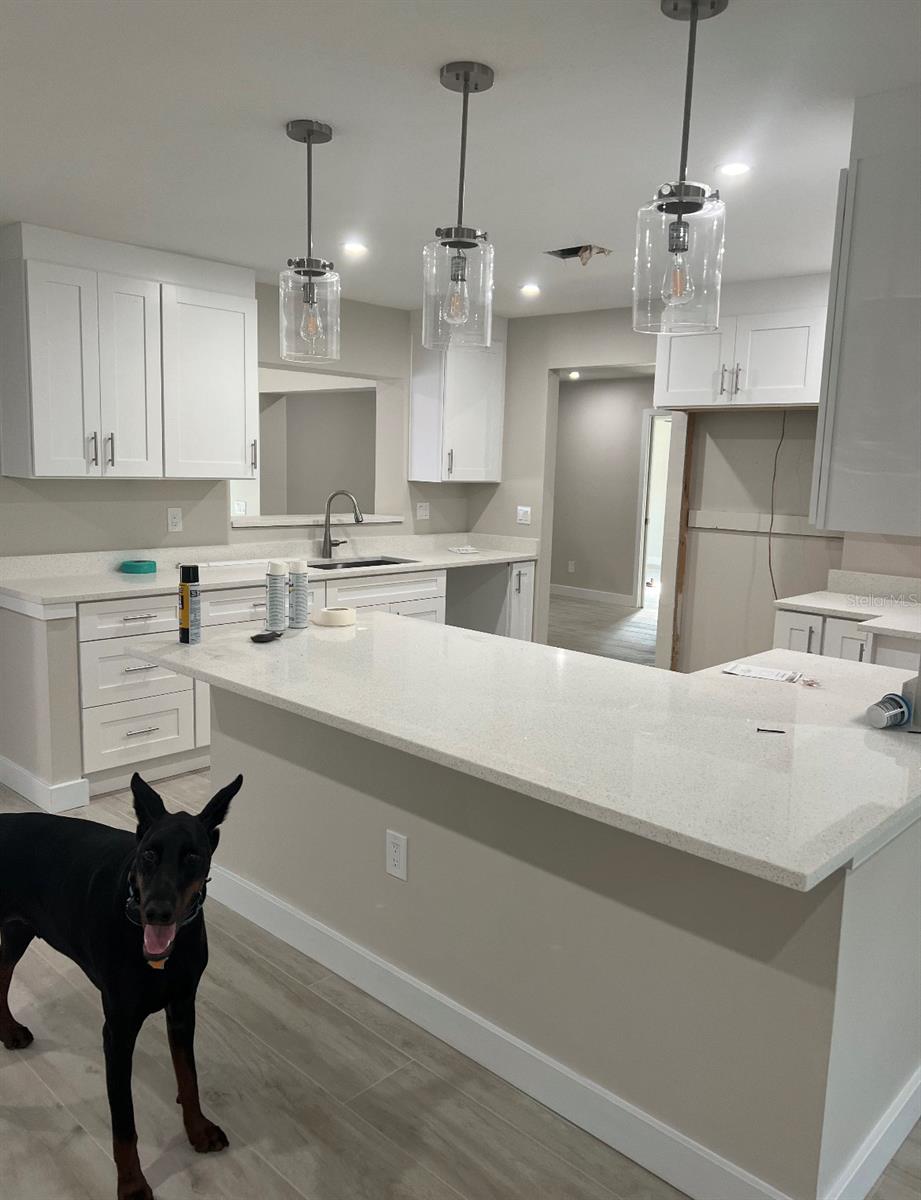 Image 11 of 13 For 1120 Hunter Avenue