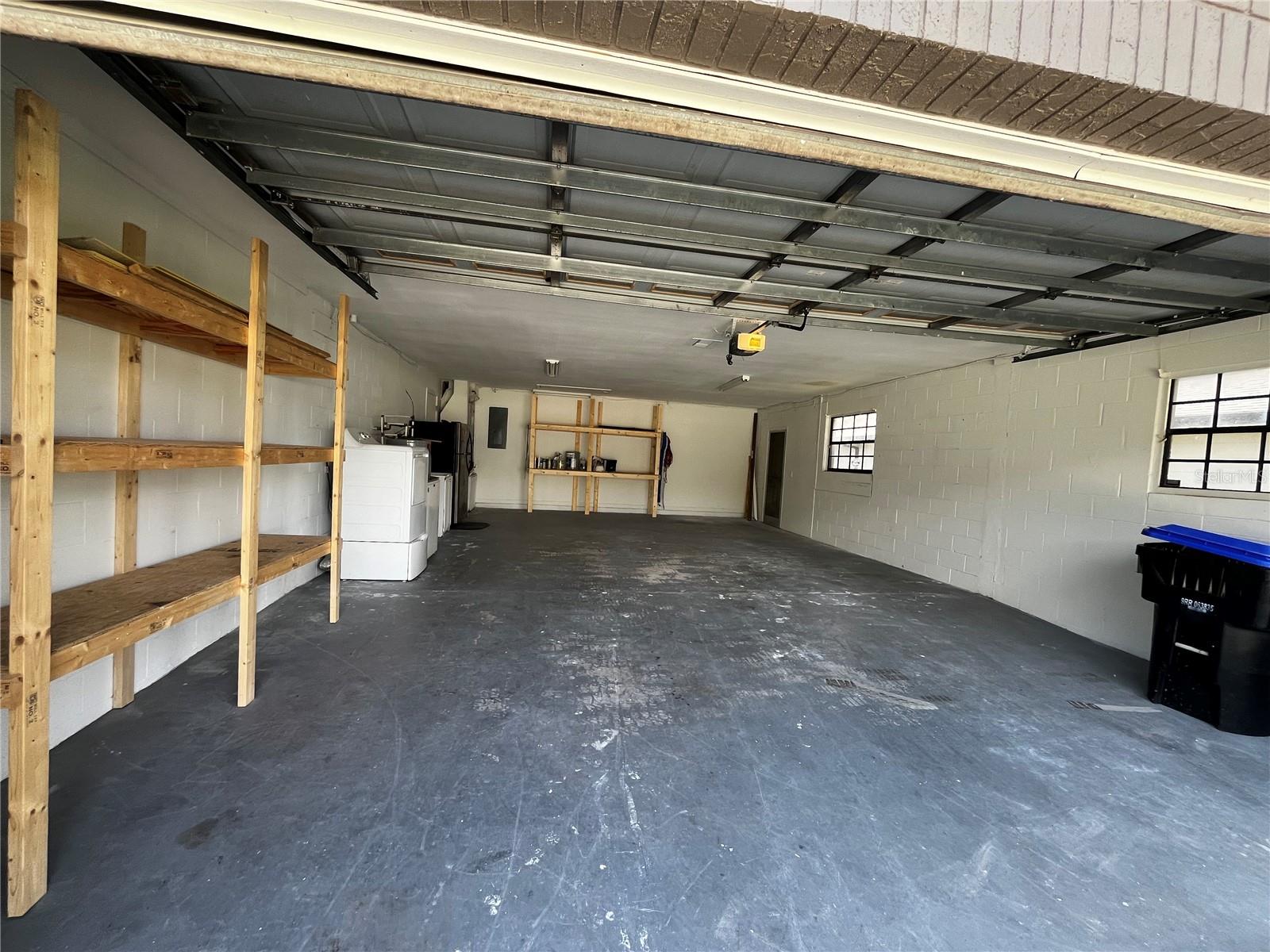 Image 14 of 24 For 1120 Hunter Avenue