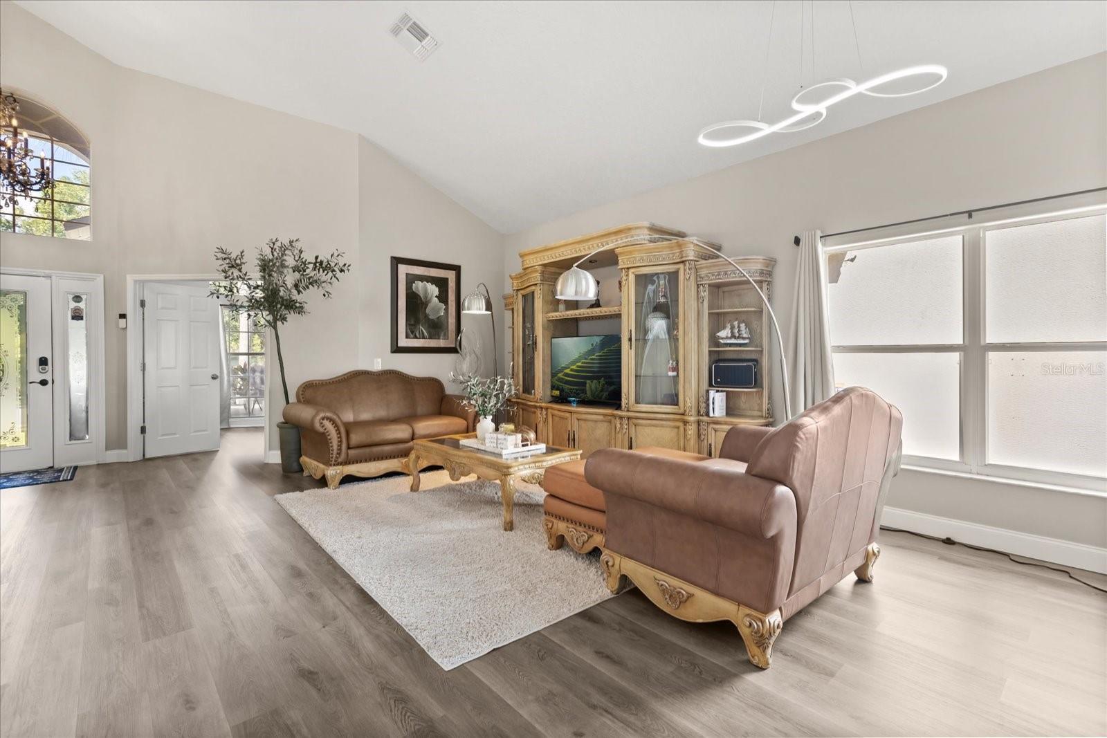 Image 3 of 25 For 8118 Yellow Crane Drive