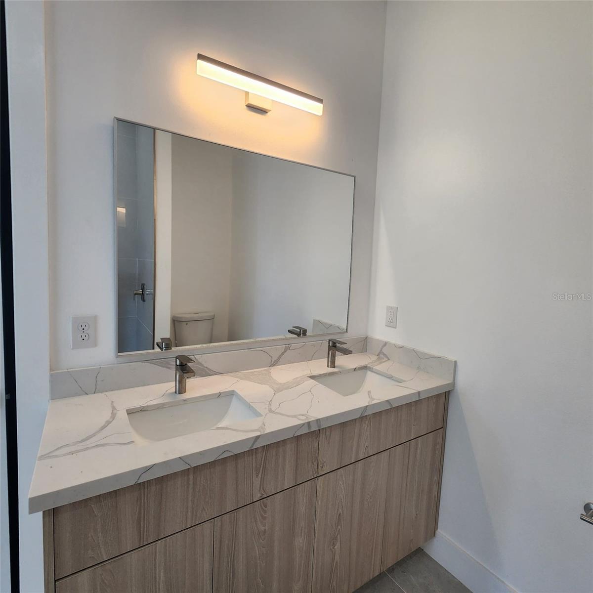 Image 15 of 33 For 237 Eppinger Drive