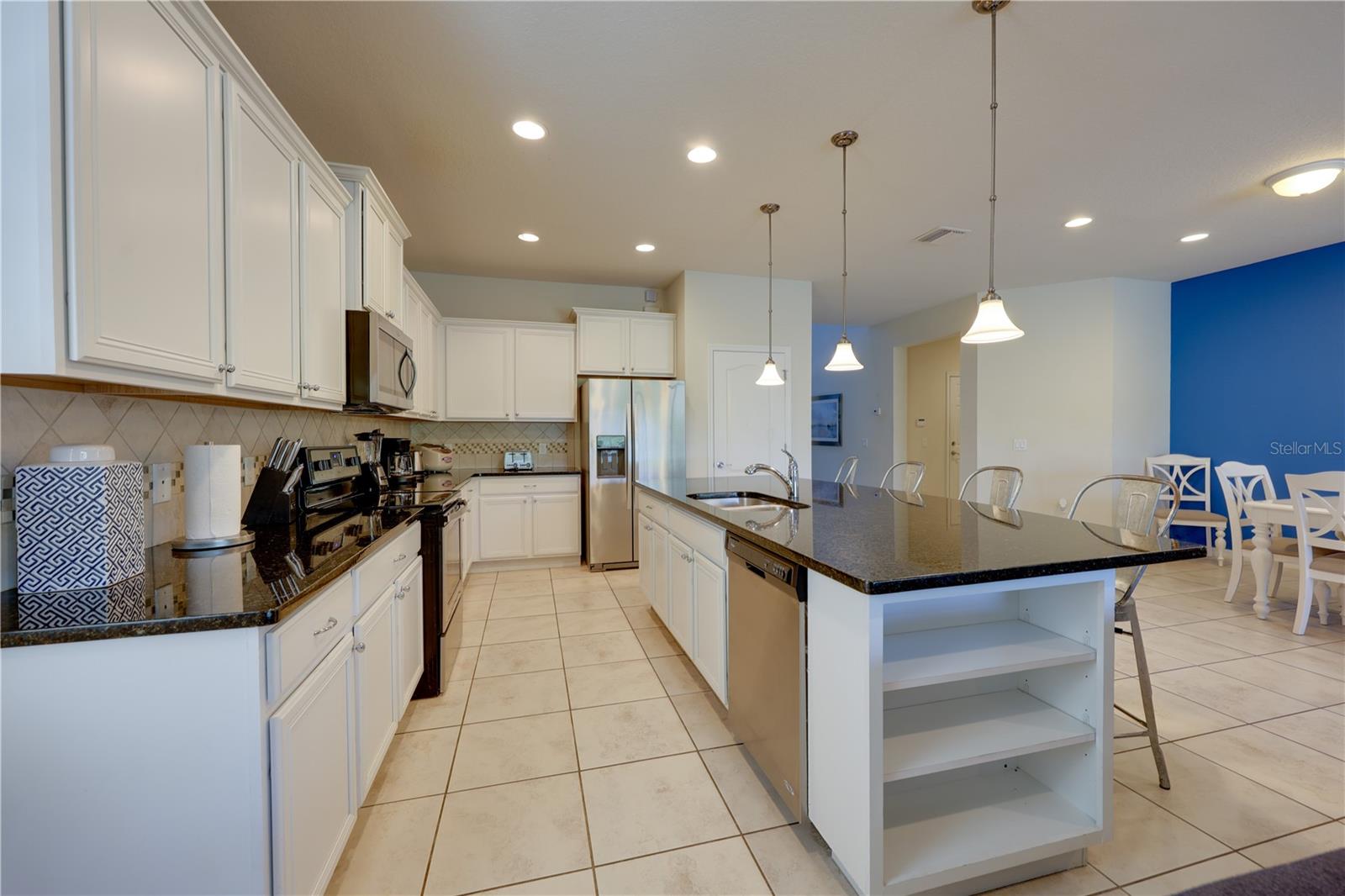 Image 4 of 36 For 8818 Macapa Drive