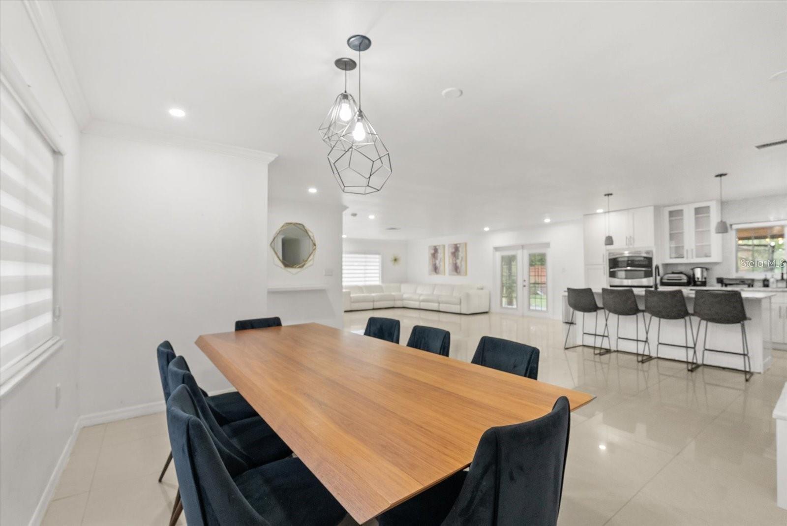 Image 10 of 36 For 8607 Sandberry Boulevard