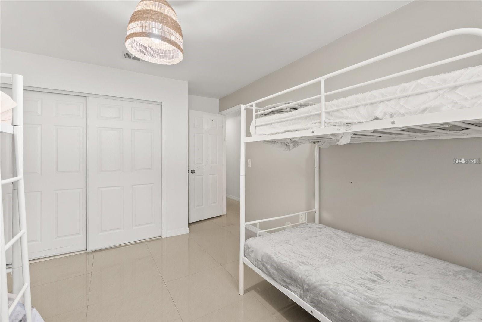 Image 18 of 36 For 8607 Sandberry Boulevard