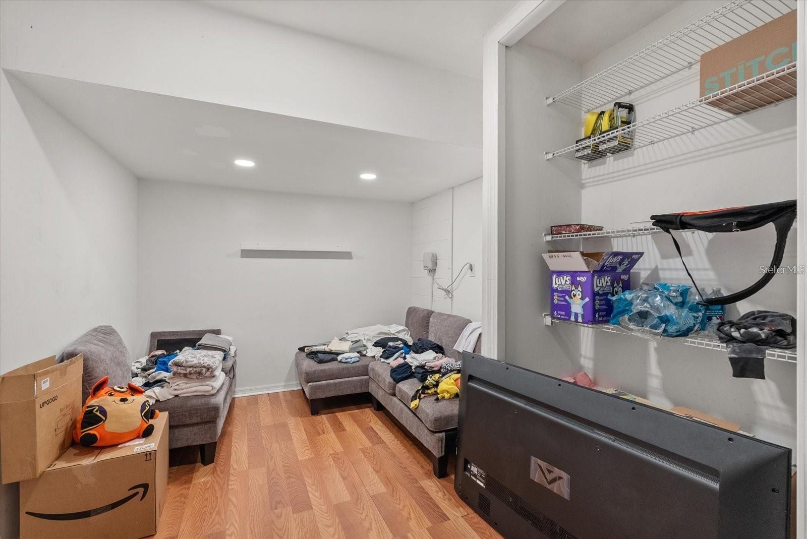 Image 19 of 36 For 8607 Sandberry Boulevard