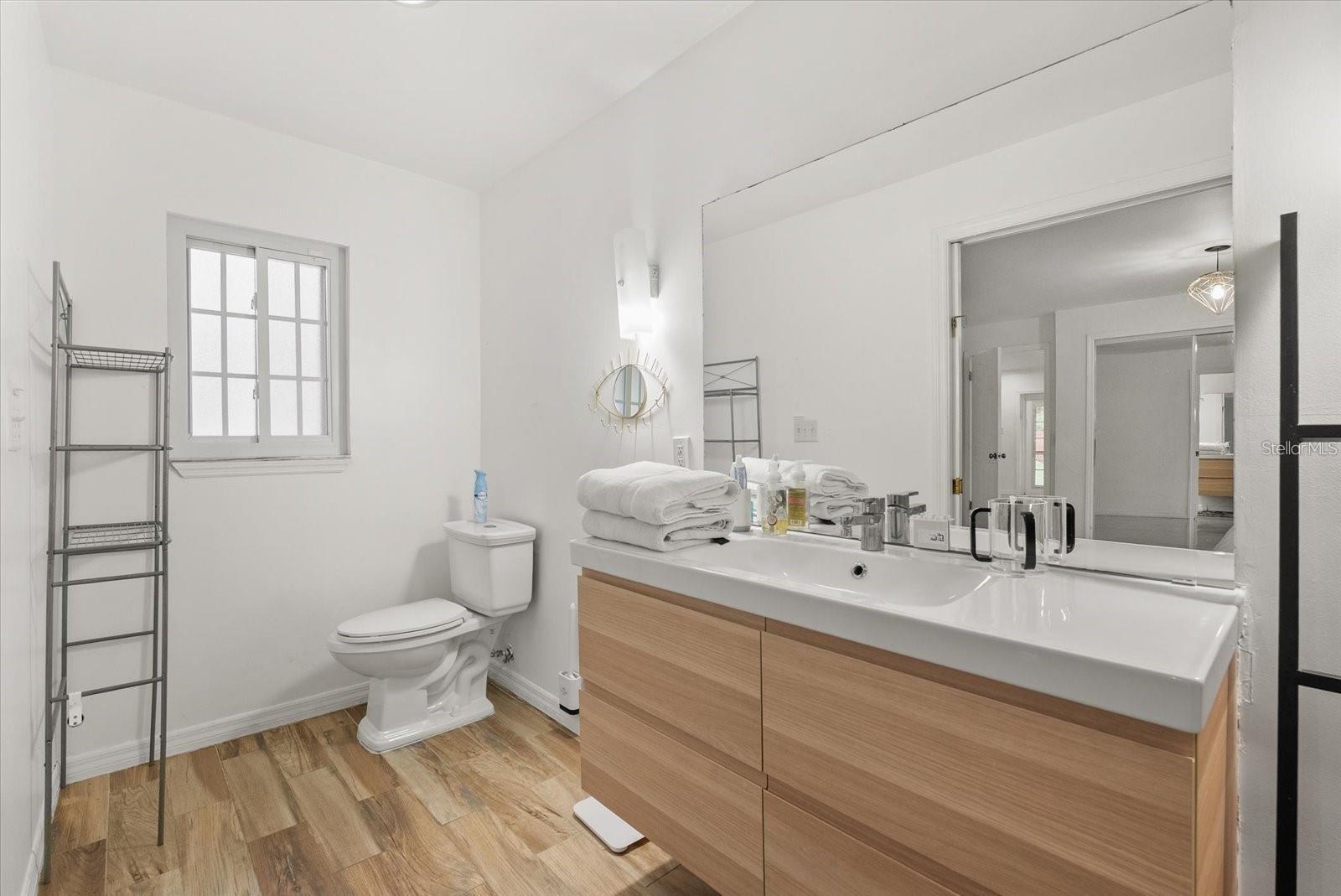 Image 26 of 36 For 8607 Sandberry Boulevard