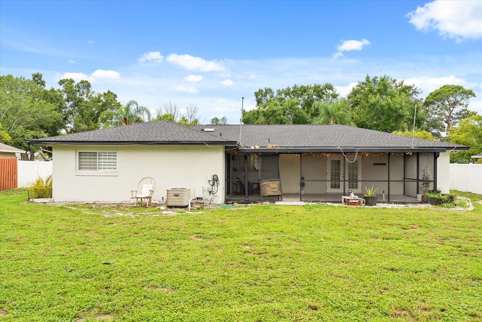 Image 31 of 36 For 8607 Sandberry Boulevard